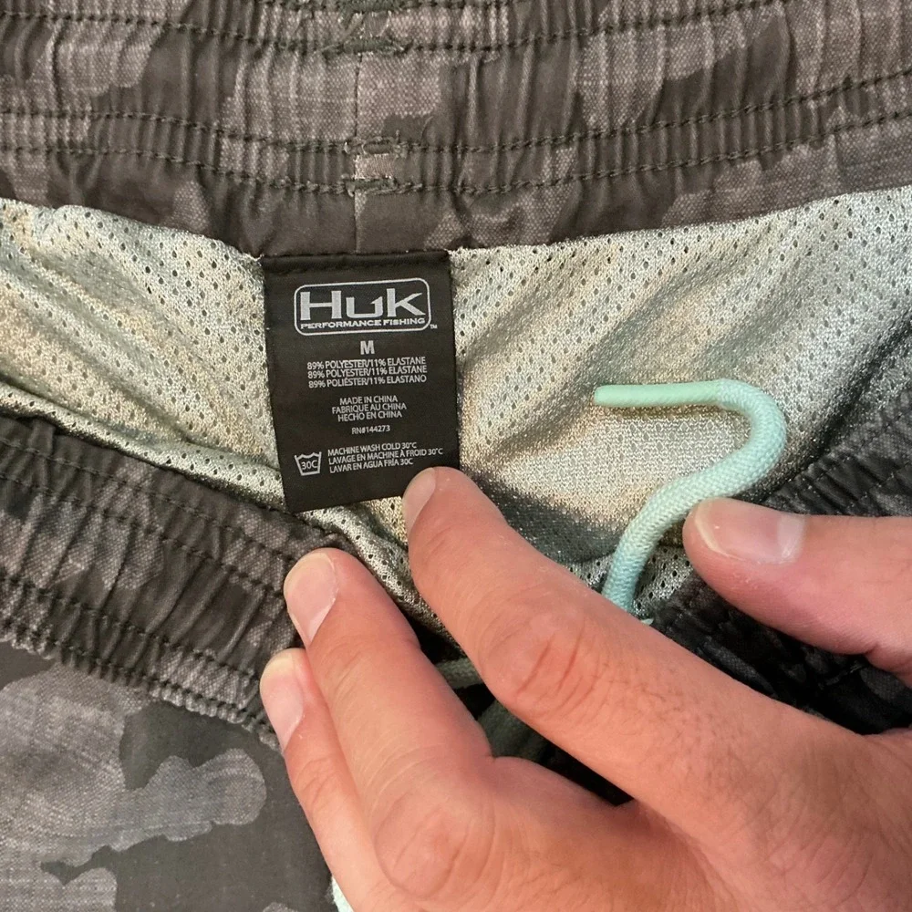 Huk Performance Fishing Shorts Camo Gray Elastic Waist‎ Gorpcore Mens M